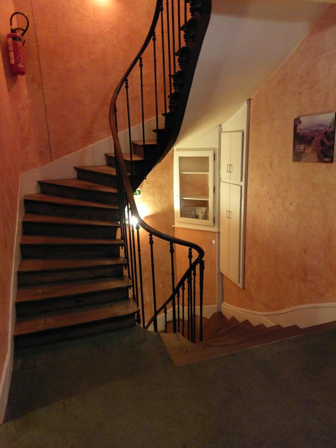 Logis De L'Europe Restaurant Le Cepage Hotell Corbigny Exteriör bild